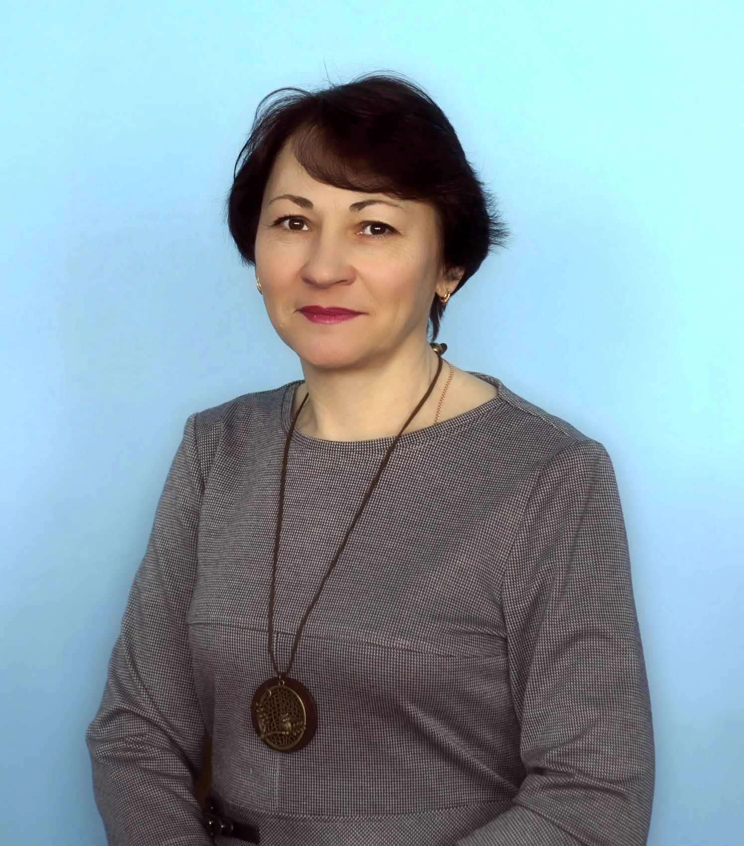 Хмелевская Ольга Вячеславовна.
